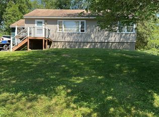 9 Norah Ln, Hyde Park, NY 12538