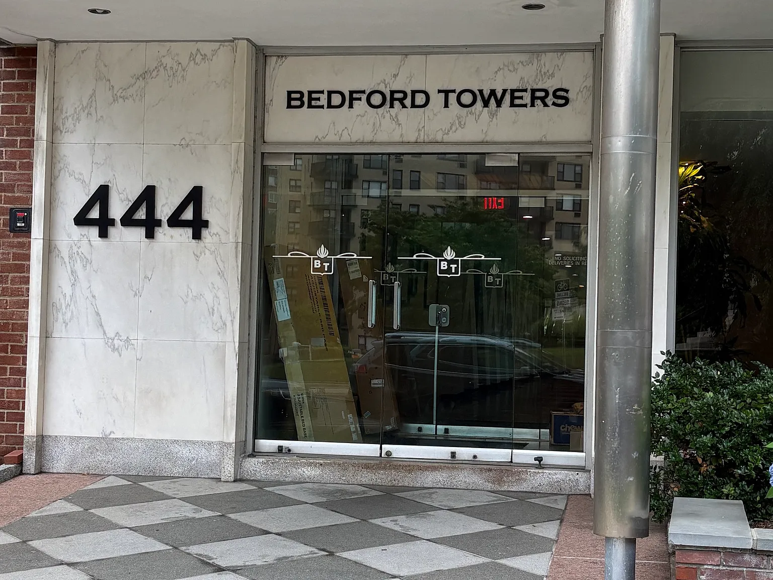 1 bed, 1.0 bath, 610 sqft, $2,150 — Photo 1