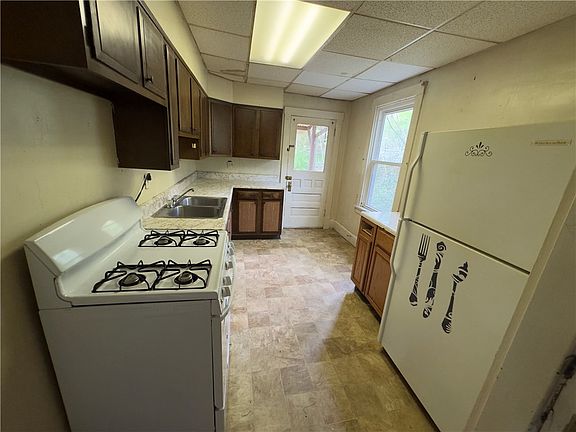 5th image of 803 6th St