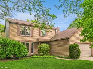 513 Harris Ct, Buffalo Grove, IL 60089