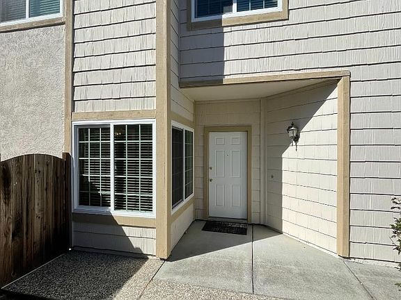 3rd image of 1525 Timber Creek Dr