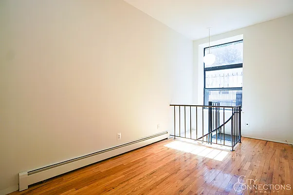 Rented by City Connections Realty | media 1