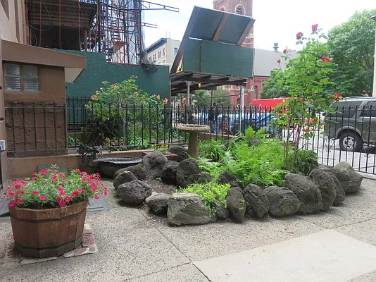 Rented by Space Real Estate | media 40