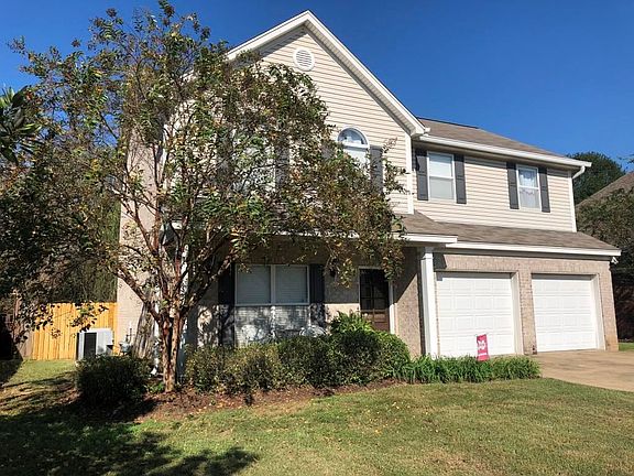 3rd image of 31 Lakes Blvd