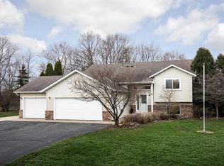 1558 Homestead St, Shakopee, MN 55379