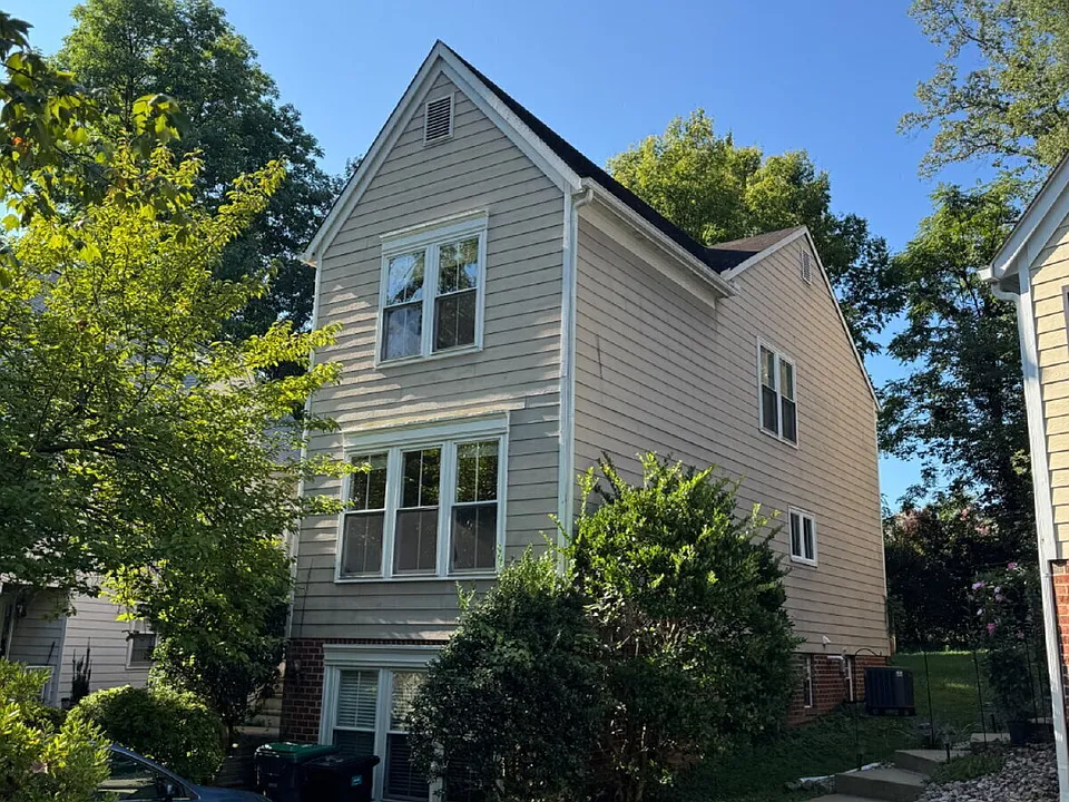 107 Amherst Cmn #A