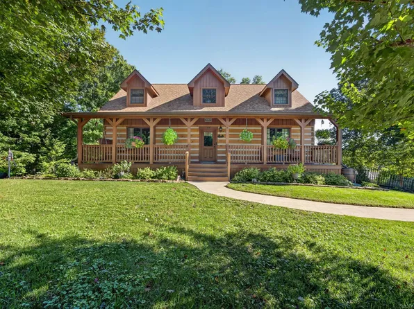 130 Pine Hills Dr, Nashville, IN 47448