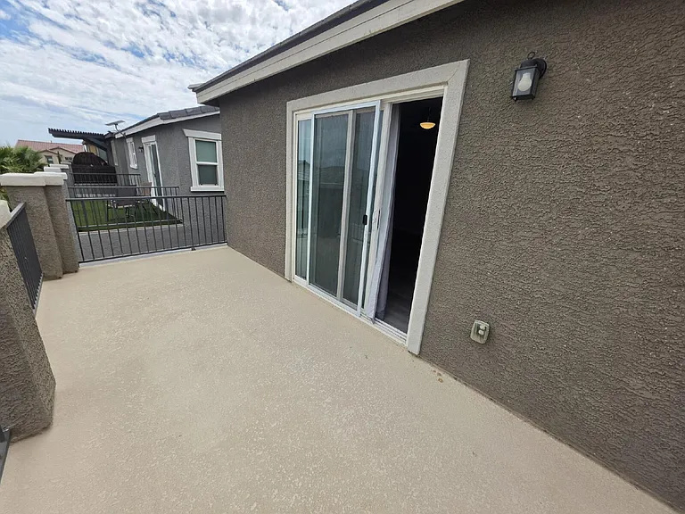 9456 Brough Ave — Photo 7
