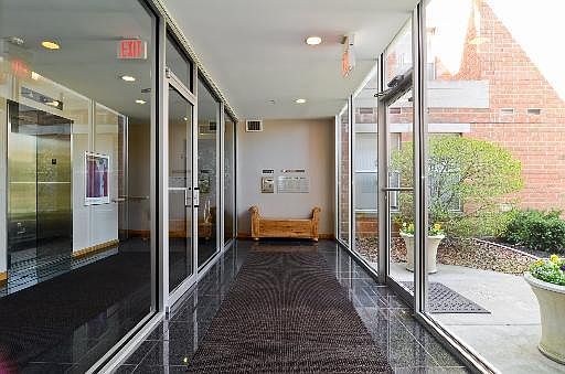 2nd image of 1925 Lake Ave Unit 307