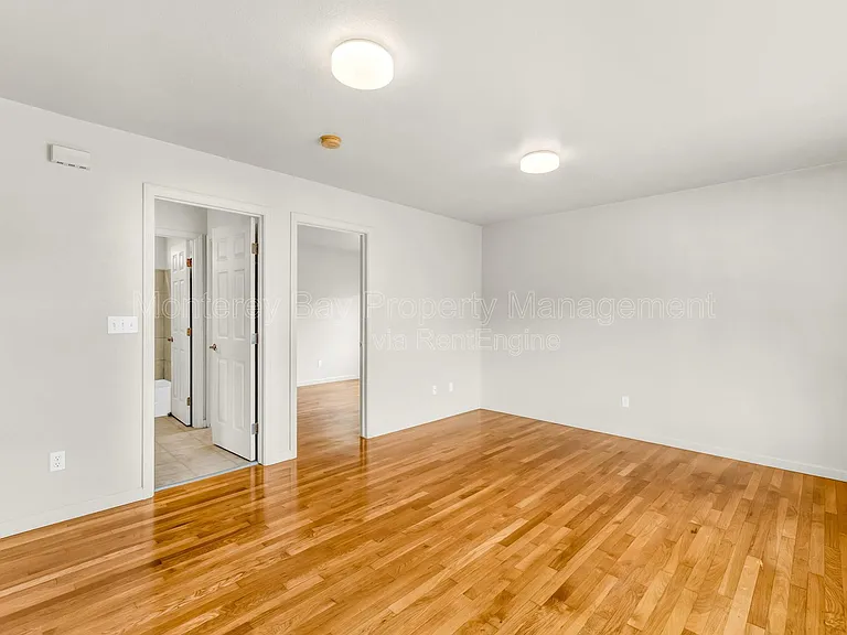 1178 8th St #5 — Photo 3