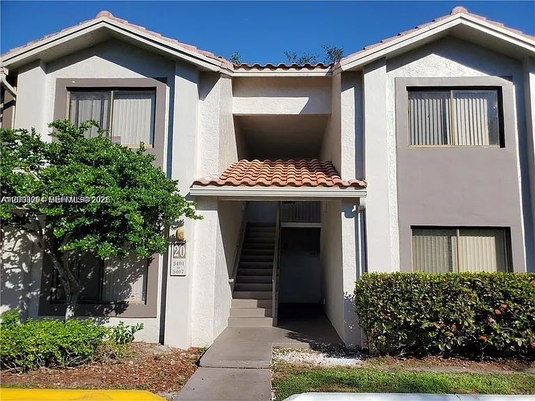3204 Coral Lake Ln #3204 — Photo 1