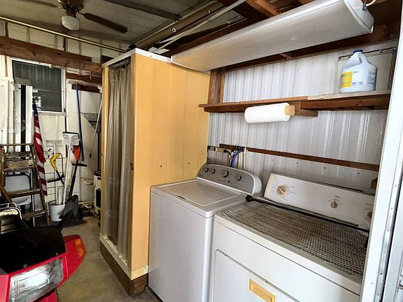 5th image of 232 Bill Allen Cir E