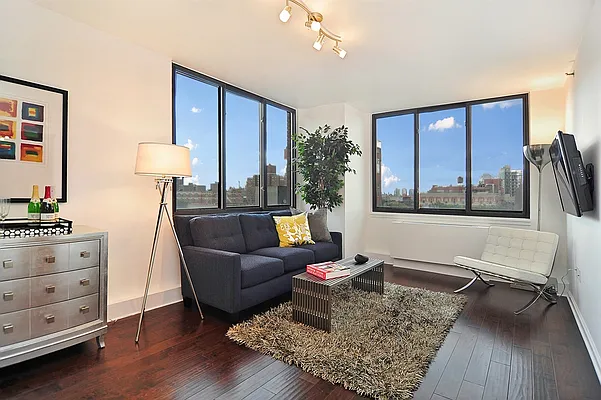 Sold by Corcoran | media 14