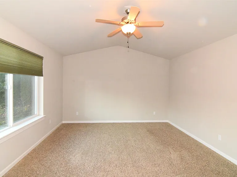 5013 Black Rock Loop SE — Photo 25