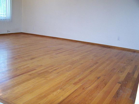 3rd image of 2710 Kendrick Cir