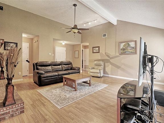 2nd image of 705 Whitewing Dr