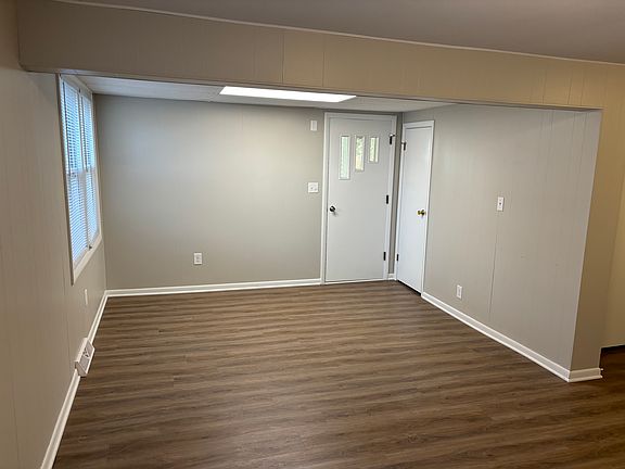 4th image of 704 6th Ave