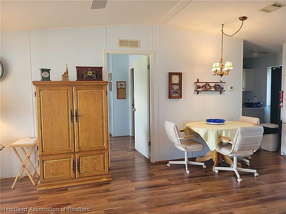 5th image of 1652 Sunny Pines Dr