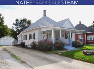 112 E 5th St, Tilton, IL 61833