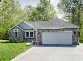 16413 Prairie Brook Rd, Schoolcraft, MI 49087