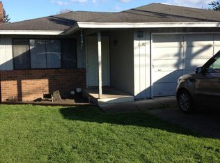 1415 Beverly Dr, Gladstone, OR 97027