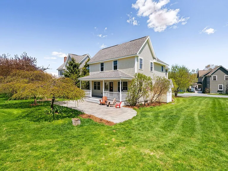 20 Chosen Vale Ln — Photo 8