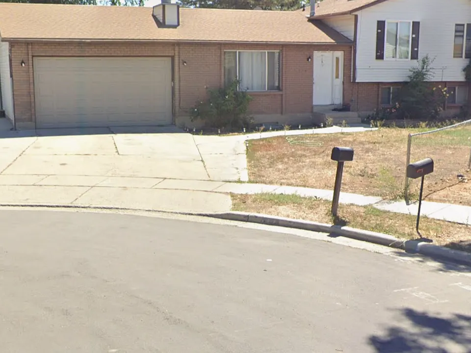 773 N Andrea Cir