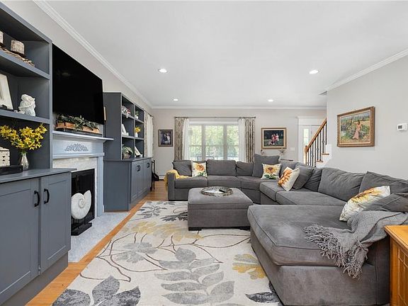 4th image of 114 Teaberry Dr
