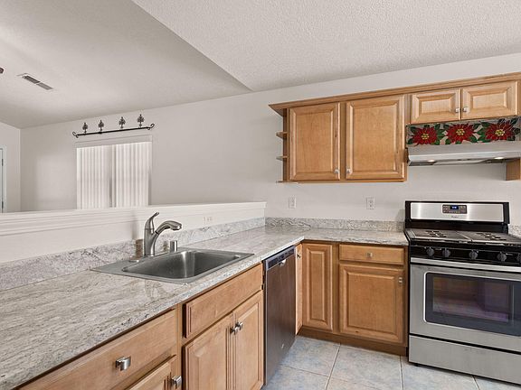 5th image of 6783 Forest Hills Dr NE