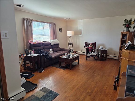 2nd image of 808 Kenilworth Ave