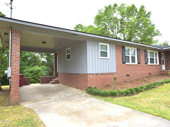 3rd image of 2878 Riverview Rd