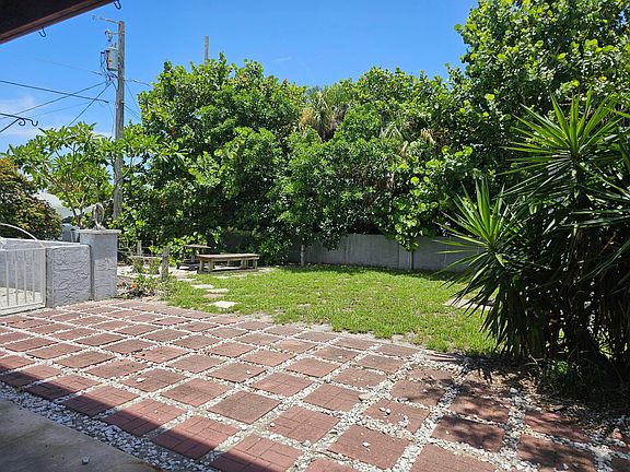 4th image of 1801 Saint Lucie Court