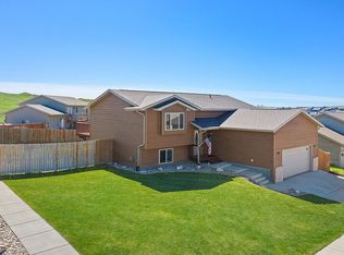 4920 Ambrose Dr, Rapid City, SD 57701