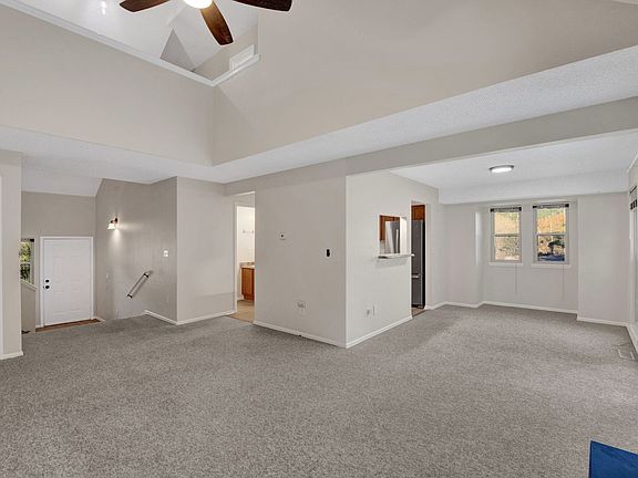 4th image of 10635 Green Mountain Falls Rd #1