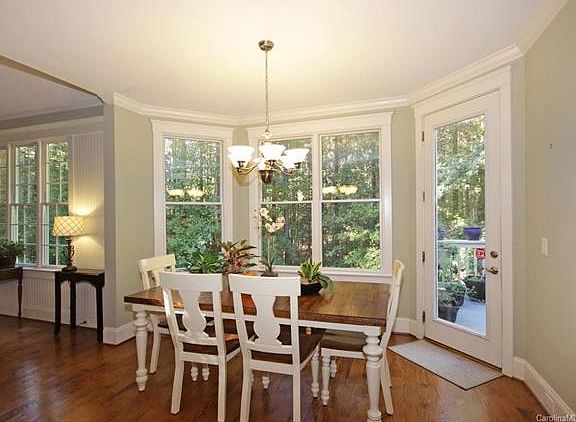 5th image of 2377 Capes Cove Dr