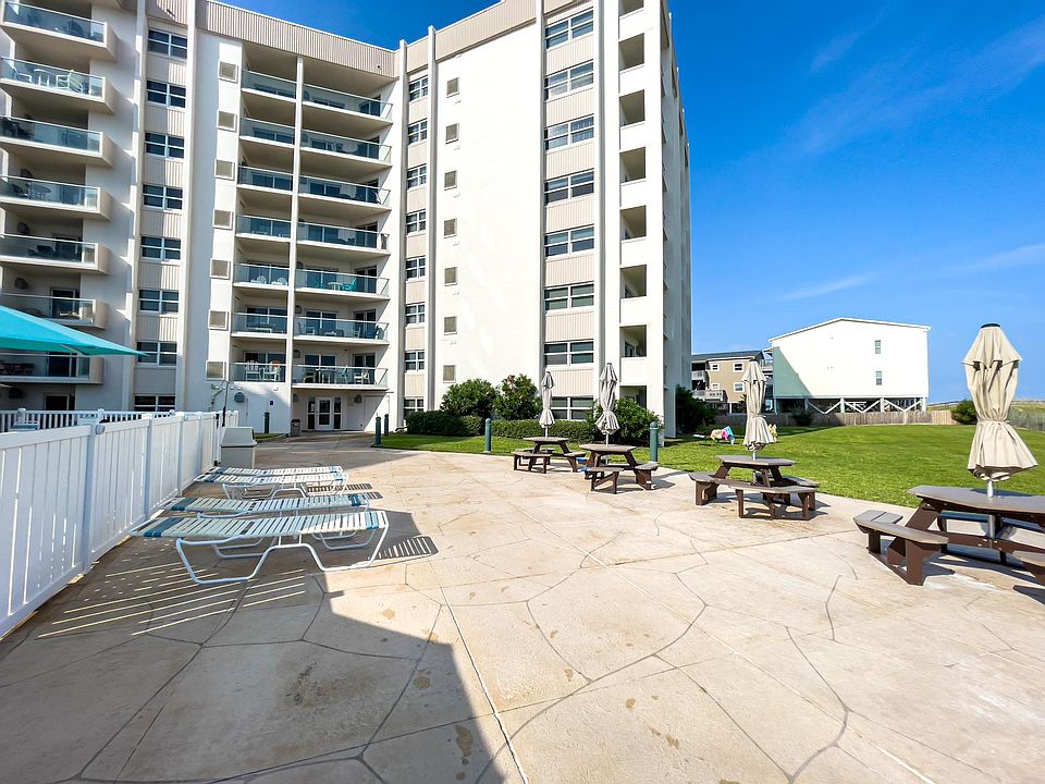 1st image of 1600 Via De Luna Dr #202E