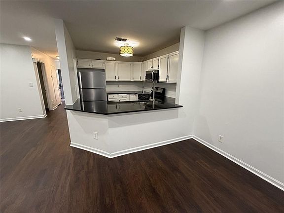 4th image of 3253 Tennington Pl