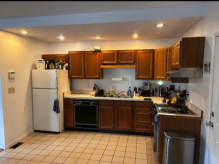 2958 Deckebach Ave #1 — Photo 4