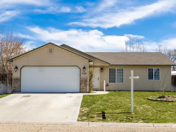 100 Silver Sage Pl, Homedale, ID 83628