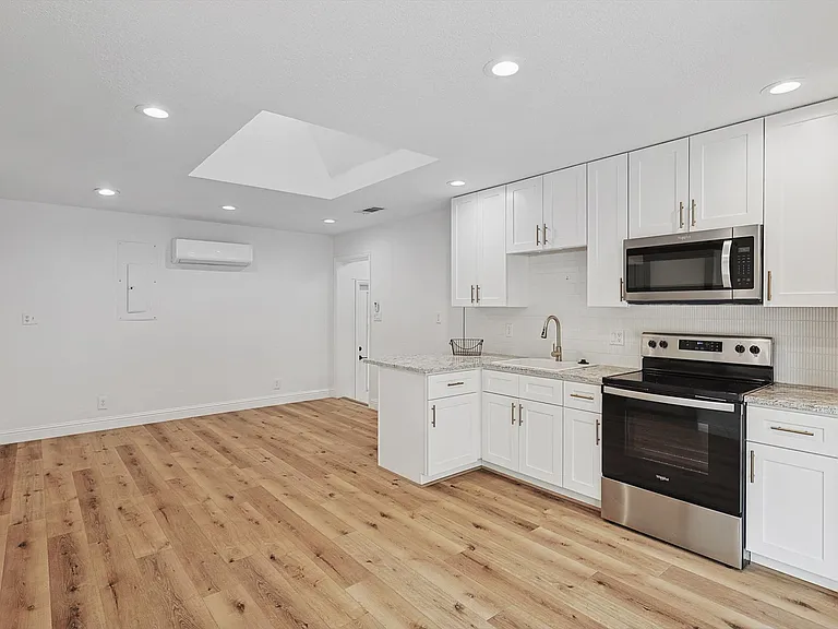 26 Horseshoe Dr — Photo 4