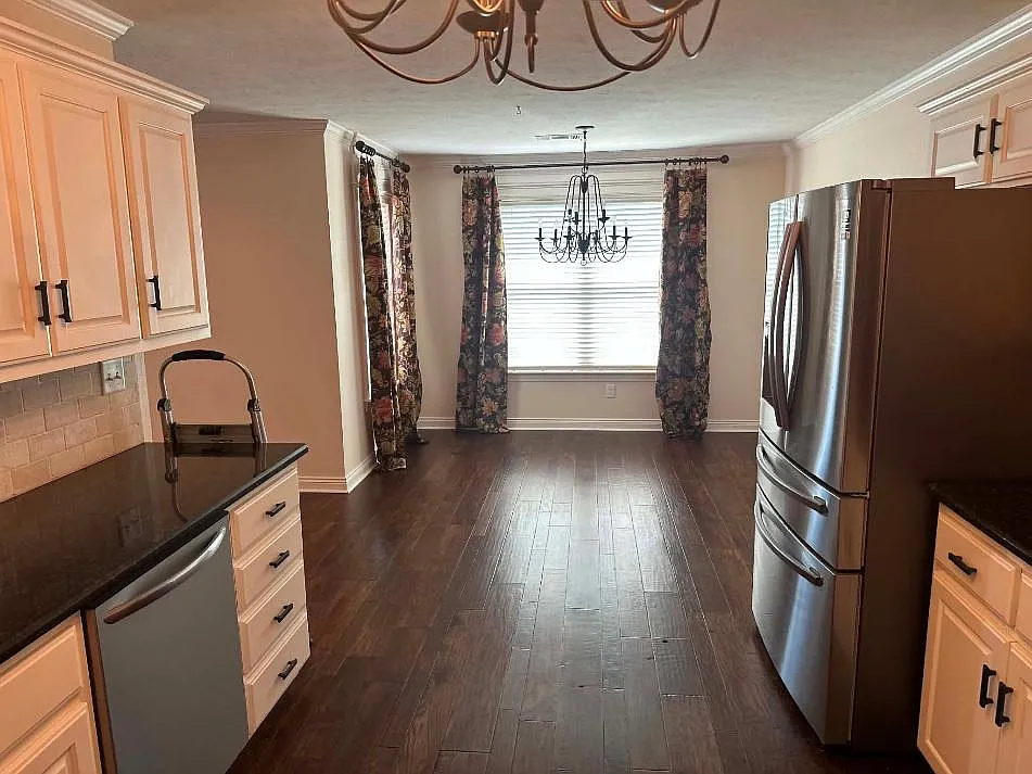 2 bed, 1413 sqft, $1,500 — Photo 4