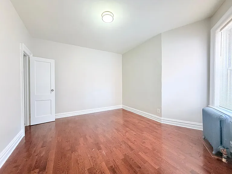 123 Corbin Ave #33E — Photo 3
