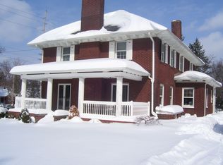 381 S Cleveland Ave, Mogadore, OH 44260