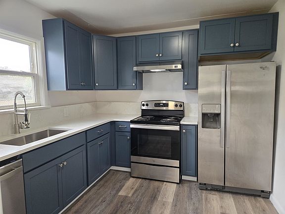 3rd image of 811 E 38th Ave