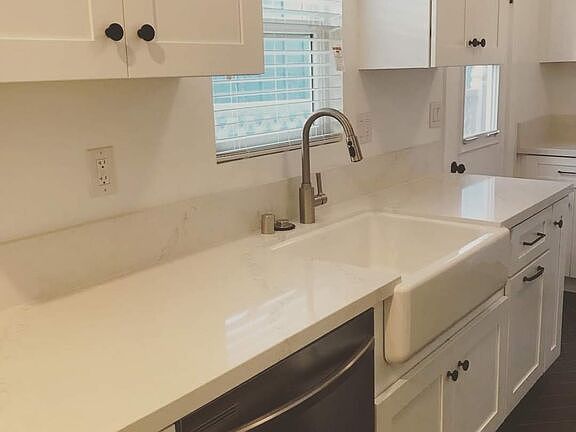 4th image of 4008 W Chandler Blvd
