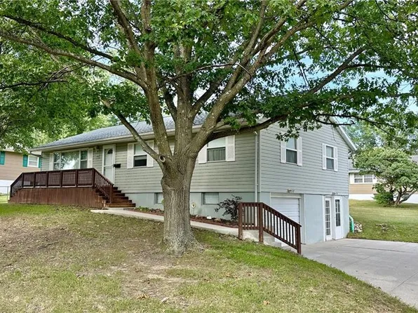 1719 Lakeside Ter, Trenton, MO 64683