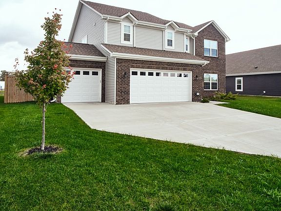 3rd image of 681 N Crystal Dr