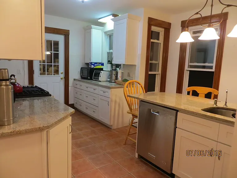 37 Spring St #37 — Photo 10