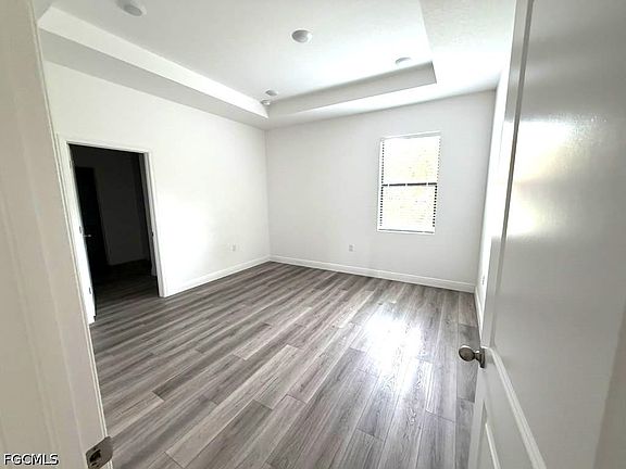 4th image of 1074 W Bucknell Rd