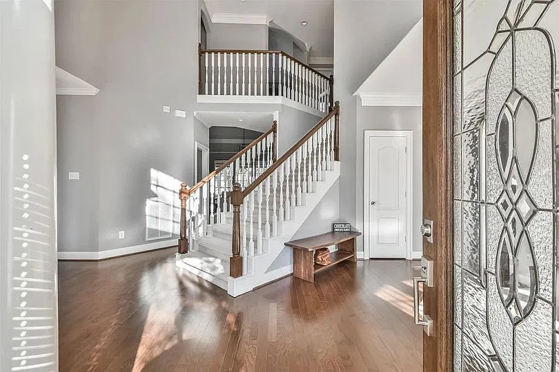 7018 Centre Oaks Dr — Photo 2